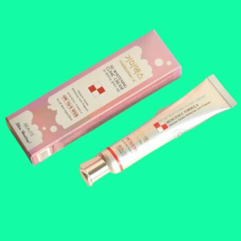 Melasma-X 3D Whitening Clinic Cream 7 Mặt trước hộp Melasma-X 3D Whitening Clinic Cream