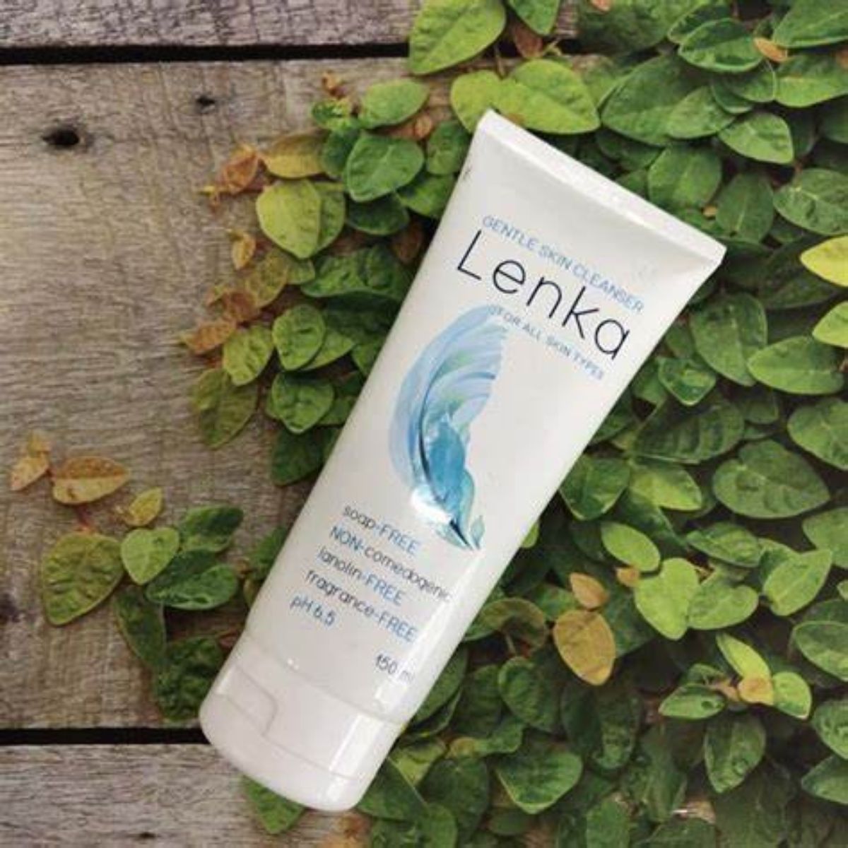 Sữa rửa mặt Lenka 150ml
