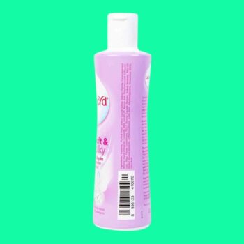 Lactacyd Soft & Silky dung dịch vệ sinh phụ nữ